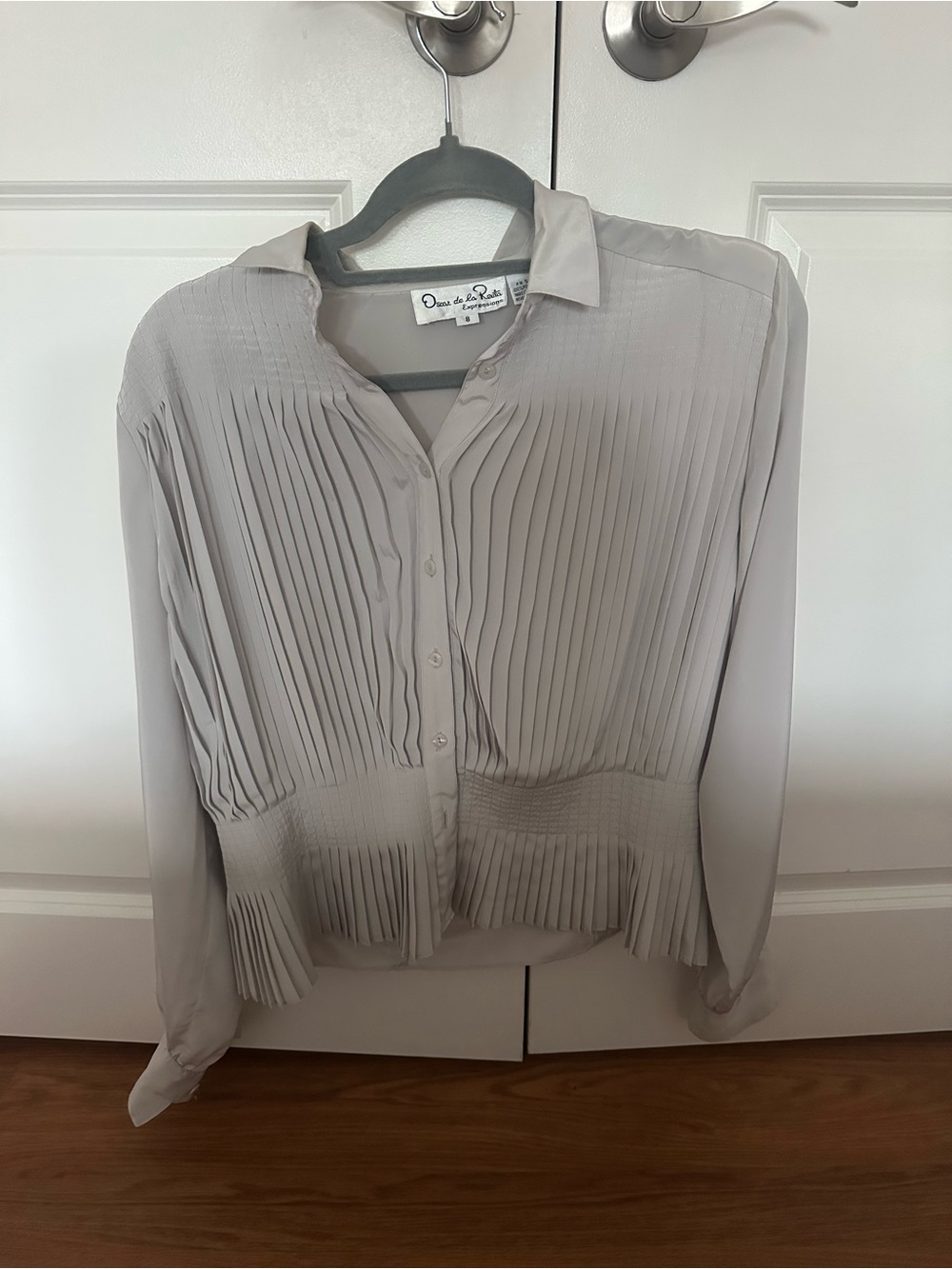 Vintage Oscar de la Renta pleated button up
